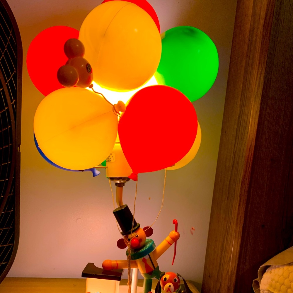 Vintage 1972 Dolly Toy clown light